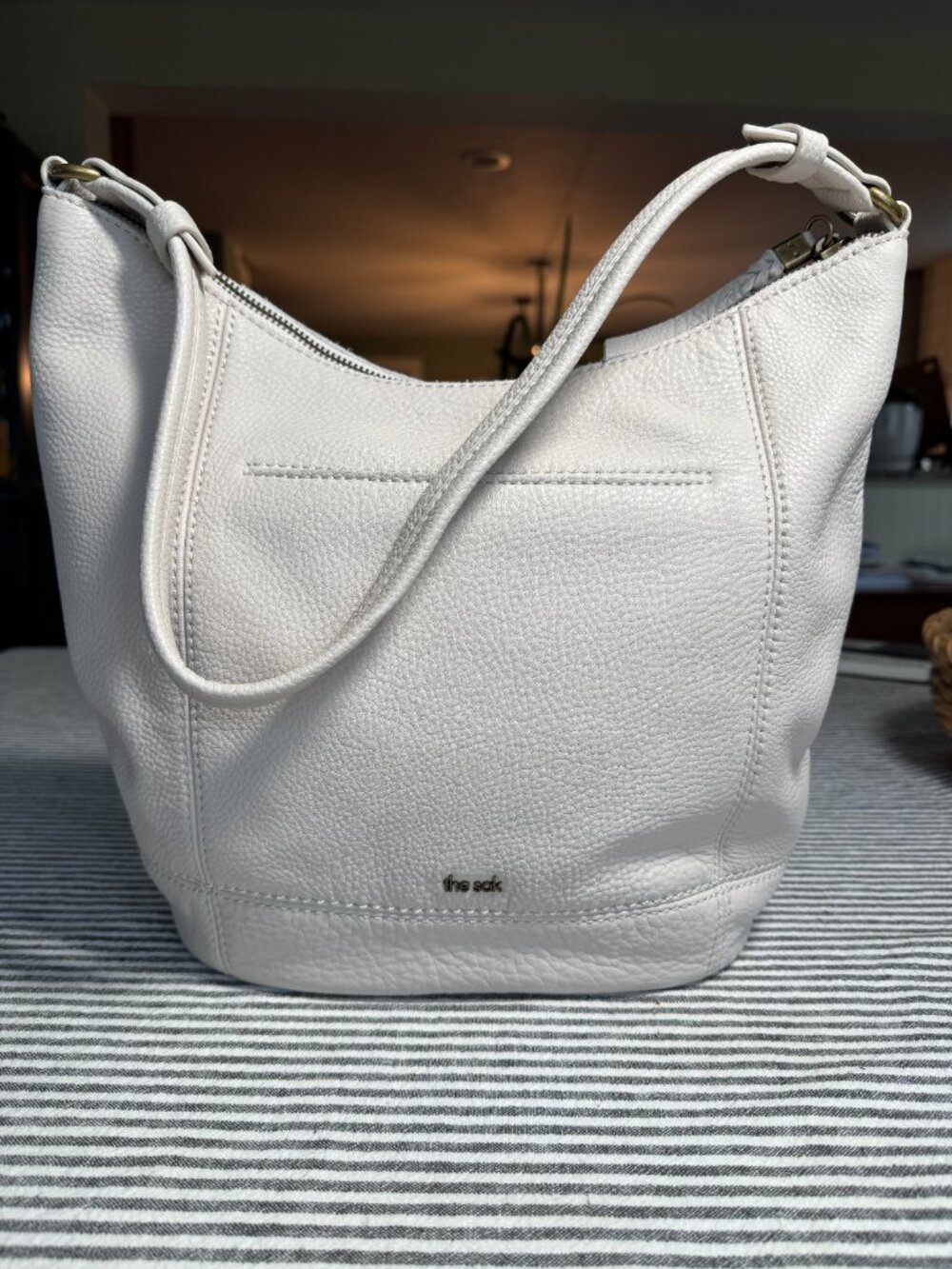 The Sak Sequoia Shoulder Bag in Stone (Cream/Off-White) Leather